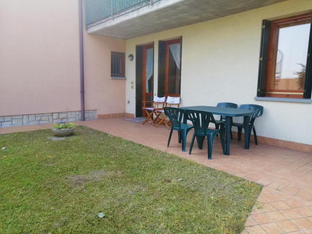 Iseolakerental - Appartamento Chiara Riva di Solto Exteriör bild
