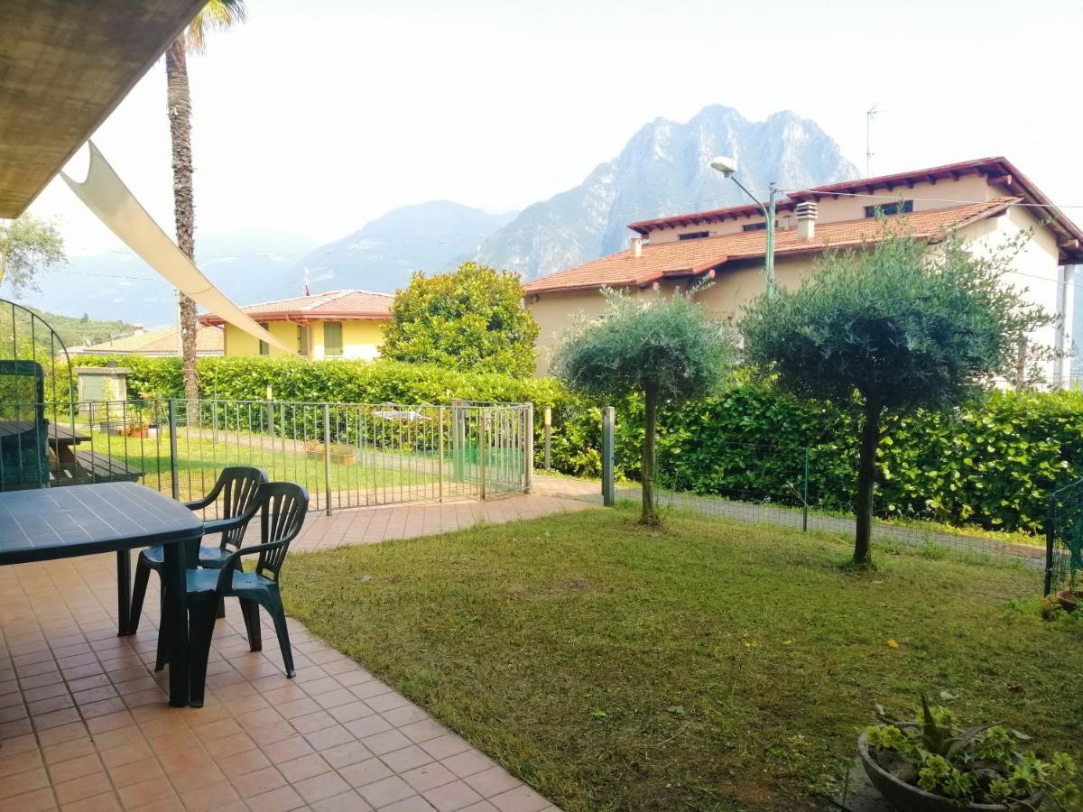 Iseolakerental - Appartamento Chiara Riva di Solto Exteriör bild