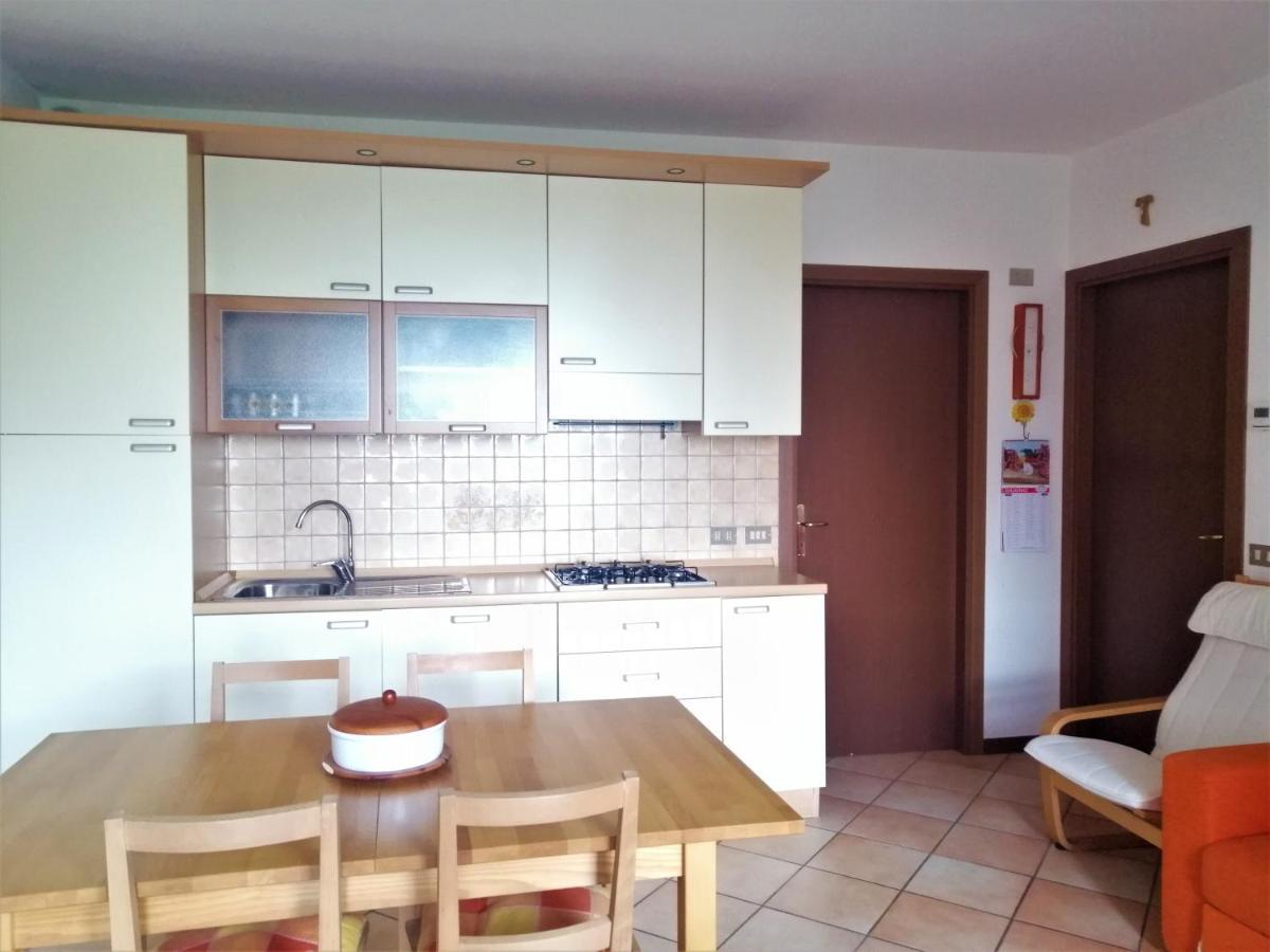 Iseolakerental - Appartamento Chiara Riva di Solto Exteriör bild